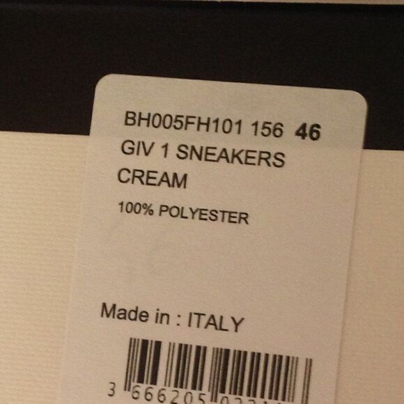 Givenchy Cream Giv 1 Light Runner Sneakers in Neutrals 46 NWT - Picture 3 of 4